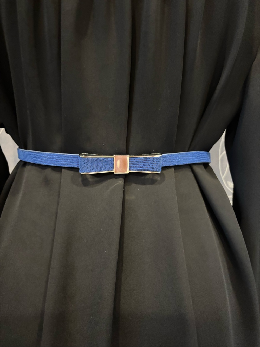 NWOT White House Black Market blue genuine leather belt with bow women XS